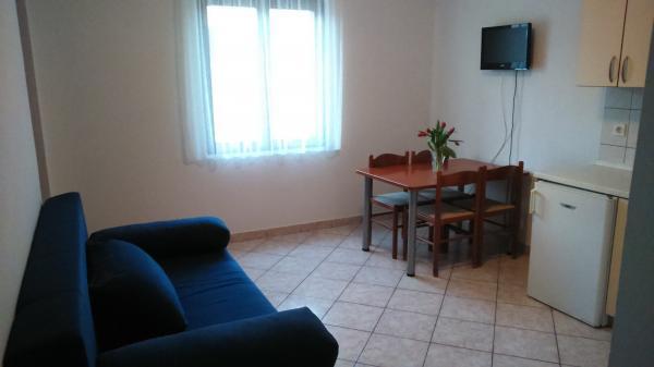 Apartmani Petra Pakoštane Eksteriør bilde